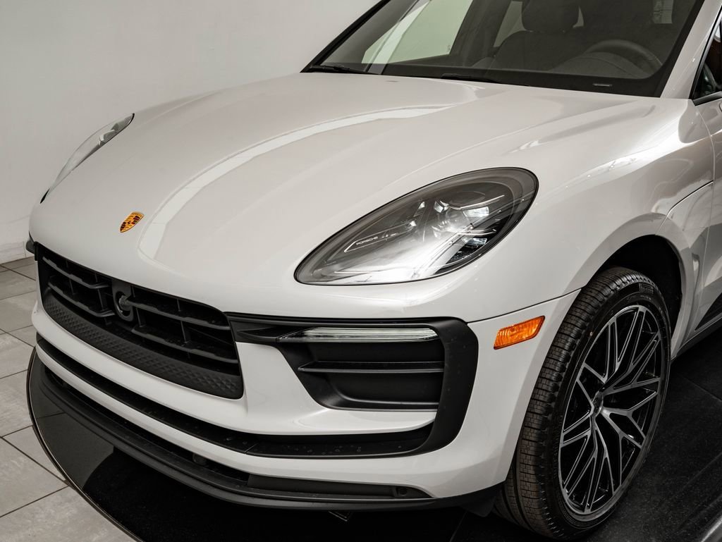 New 2026 Chalk Porsche  image 14