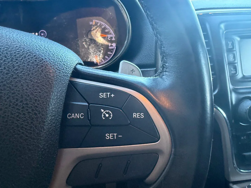 Used 2017 Billet Silver Metallic Jeep Laredo image 17