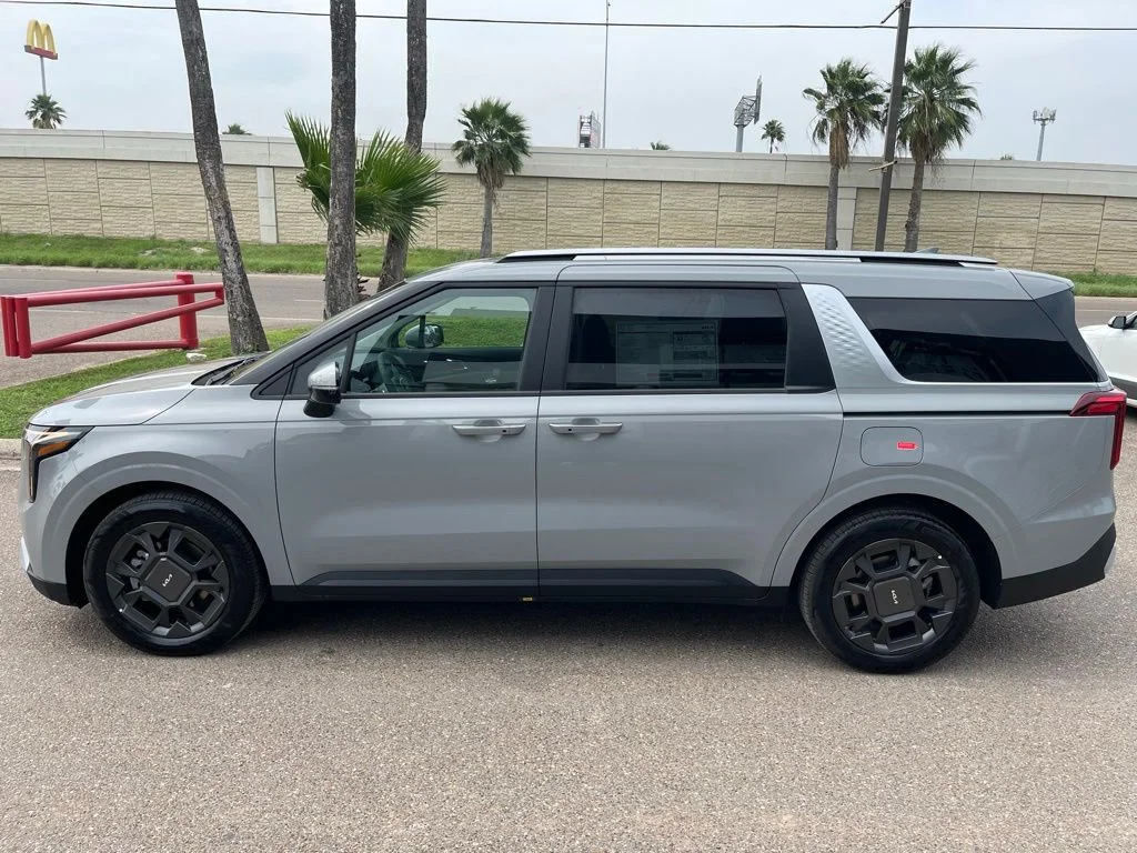 New 2026 White Kia EX image 4