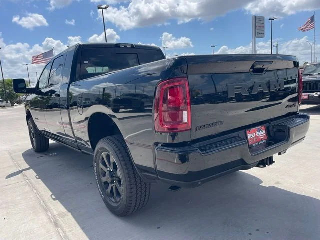 New 2026 Diamond Black Crystal Pearl-Coat Exterior Paint RAM Laramie image 5