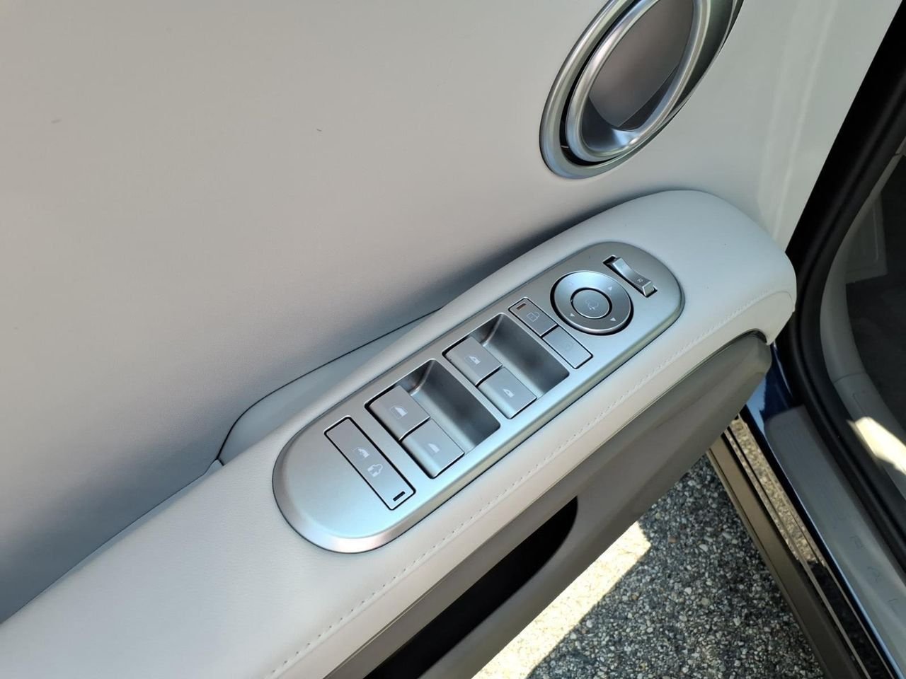 New 2026 Classy Blue Pearl Hyundai SEL Premium AWD image 25