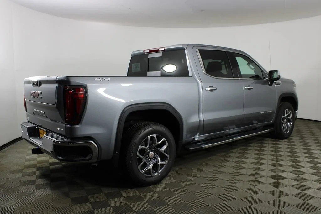 2026 GMC Sierra 1500 SLT - Photo 5
