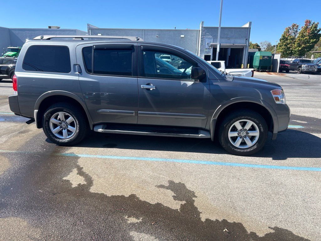 Used 2014 Gray Nissan SV image 4