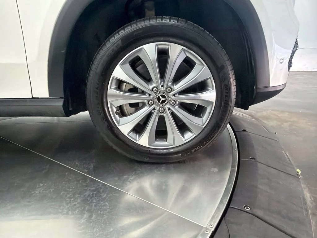 Used 2020 White Mercedes-Benz GLE 450 image 9