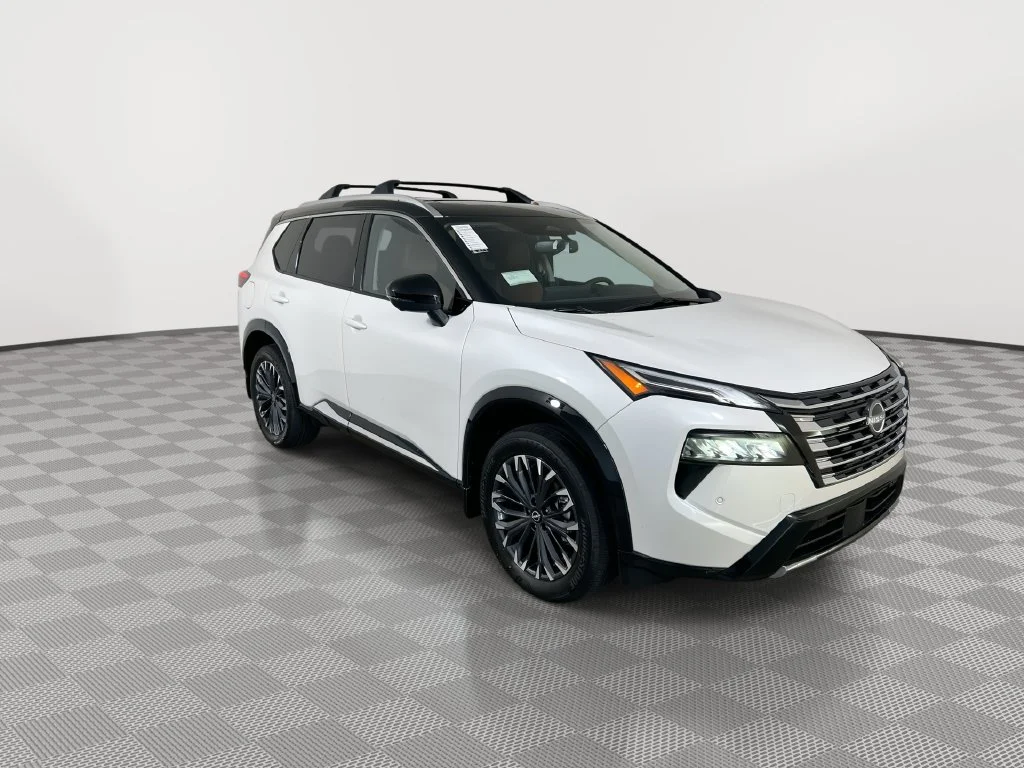 New 2026 White/off-white Nissan Platinum image 2