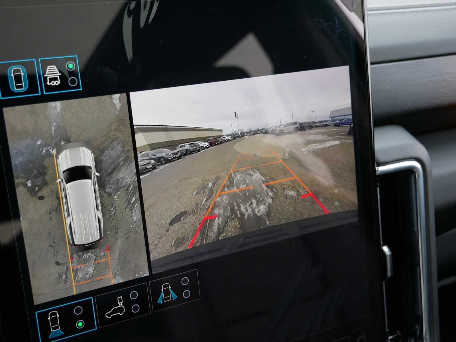 2026 GMC Yukon XL Denali - Photo 27