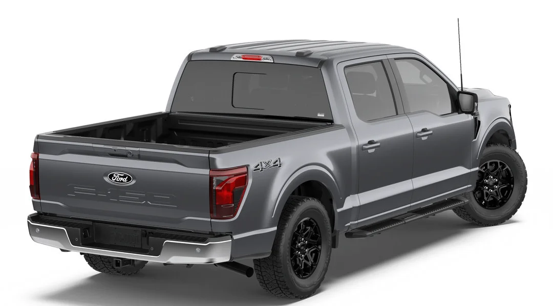 New 2026 CARBONIZED GREY METALLIC Ford XLT image 3
