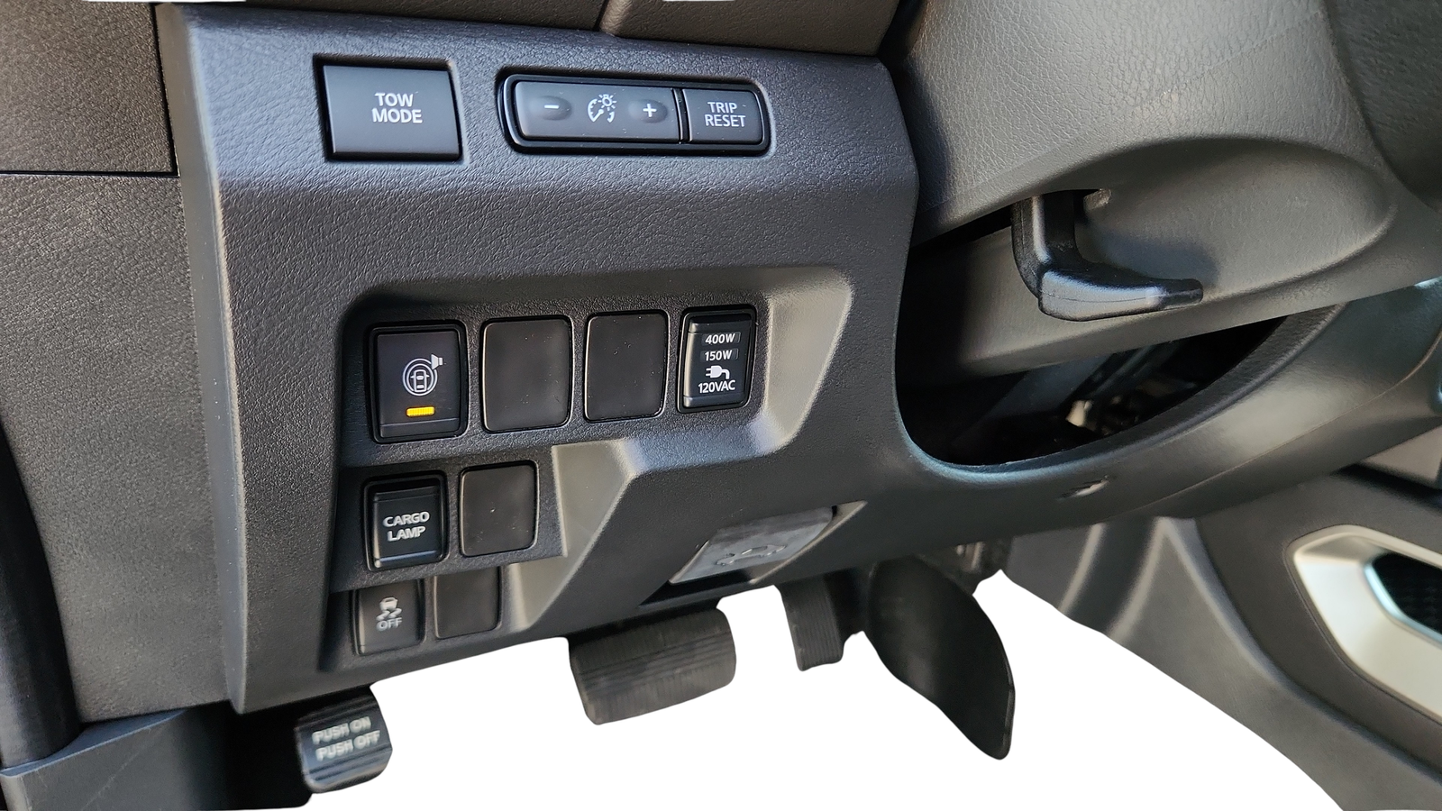New 2026 Super Black Nissan Crew Cab SV image 13
