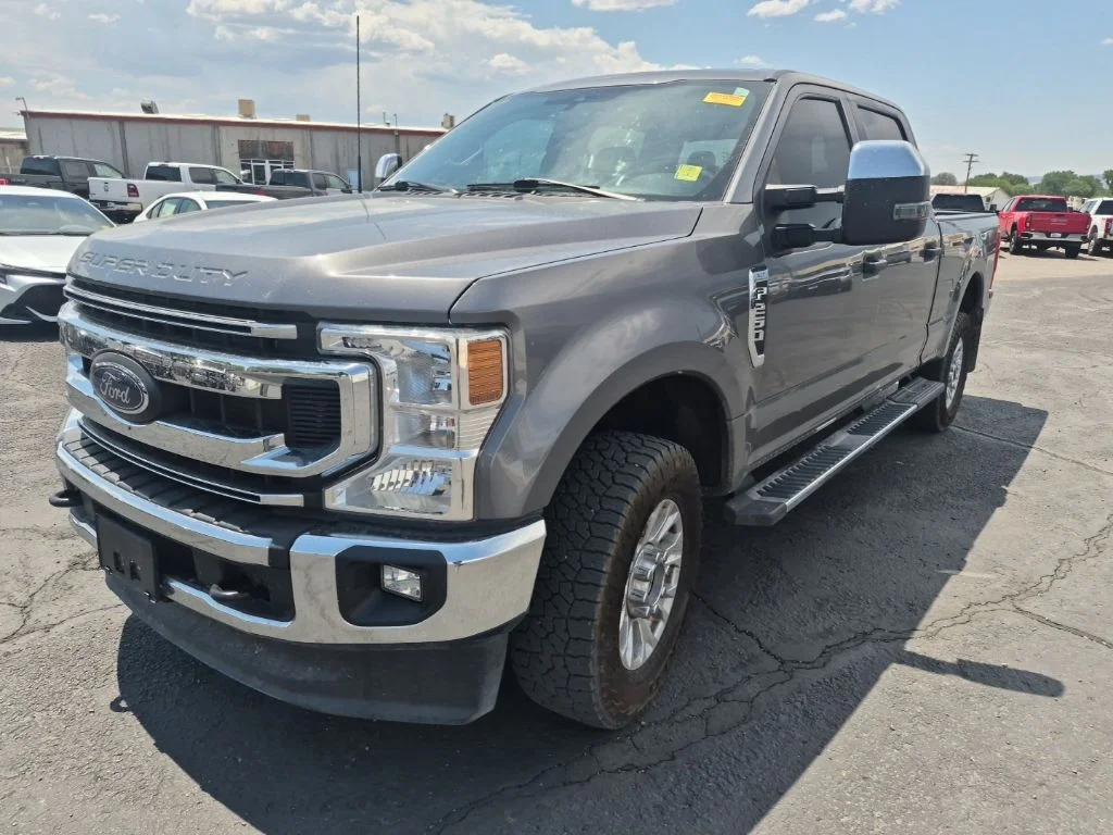 Used 2021 Gray Metallic Ford XLT image 2