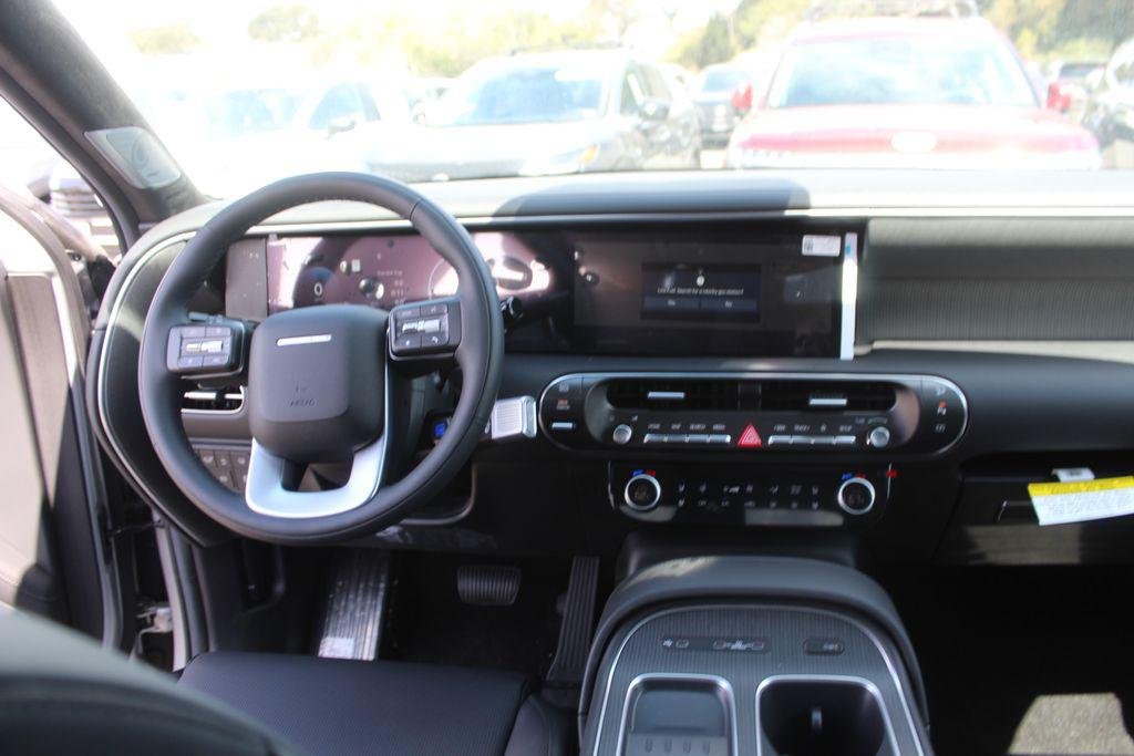 New 2026 Silver Hyundai Calligraphy AWD image 22