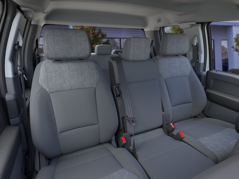 New 2026 Oxford White Ford F-250® XLT image 10
