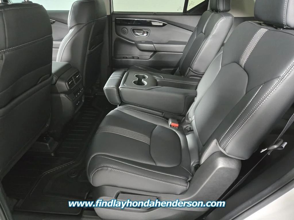 Certified Used 2025 Platinum White Pearl Honda EX-L image 16
