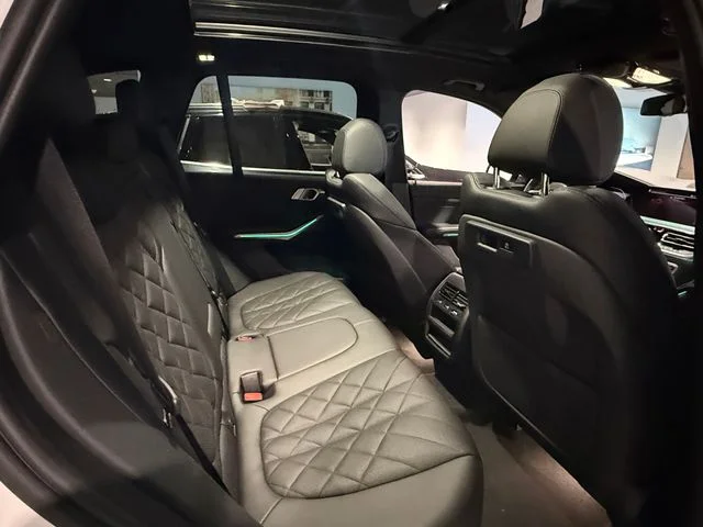 Certified Used 2023 Alpine White BMW xDrive40i image 29