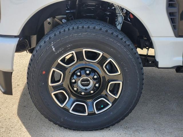 New 2026 Star White Metallic Tri-Coat Ford F-250® Platinum® image 30
