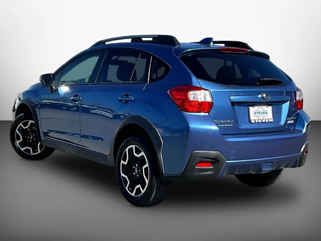 Used 2017 Blue Subaru 2.0i Limited image 4