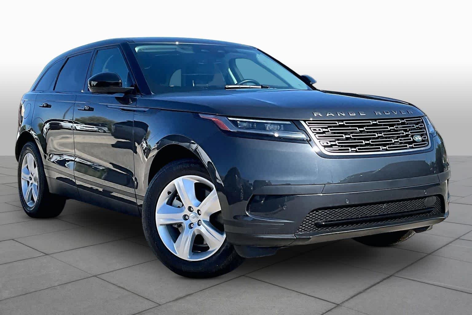 Used 2025 Carpathian Grey Premium Metallic Land Rover S image 3