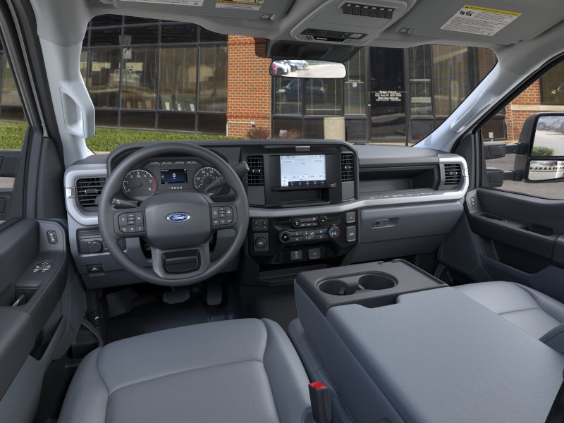 2026 Ford F-550 Super Duty Chassis Cab XL - Photo 31