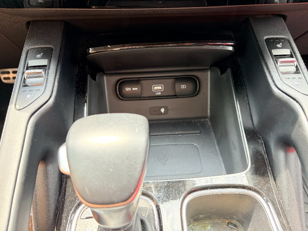 Used 2022 Glacial White Pearl Kia SX image 19
