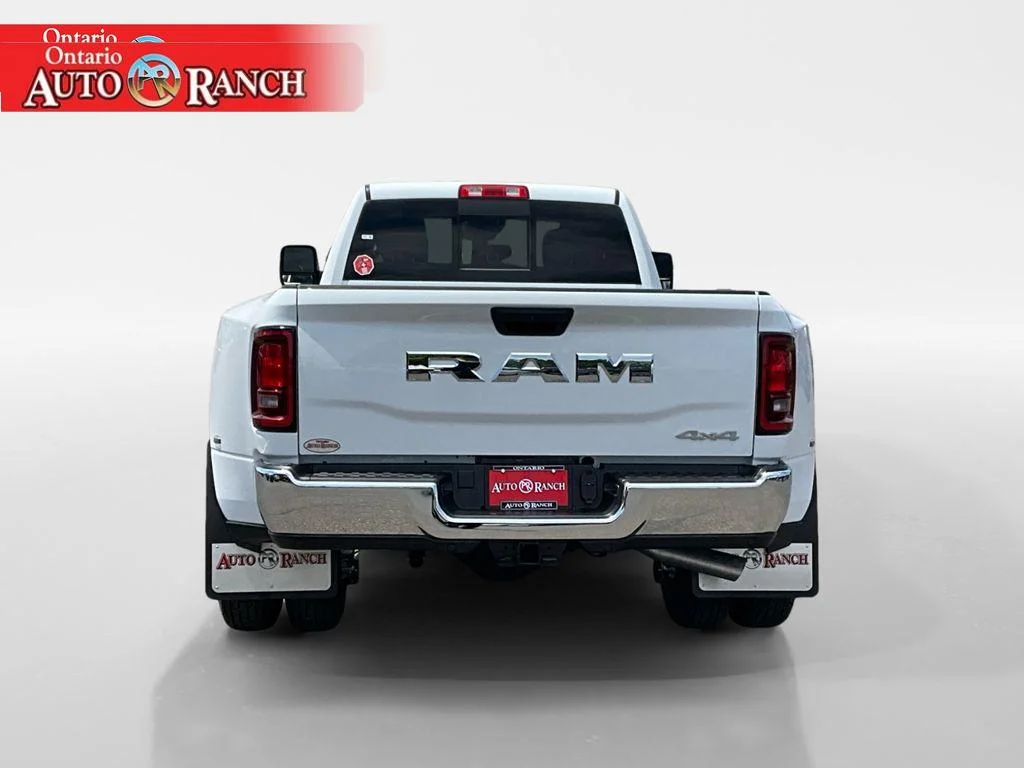 New 2026 Bright White Clear-Coat Exterior Paint RAM Tradesman image 4