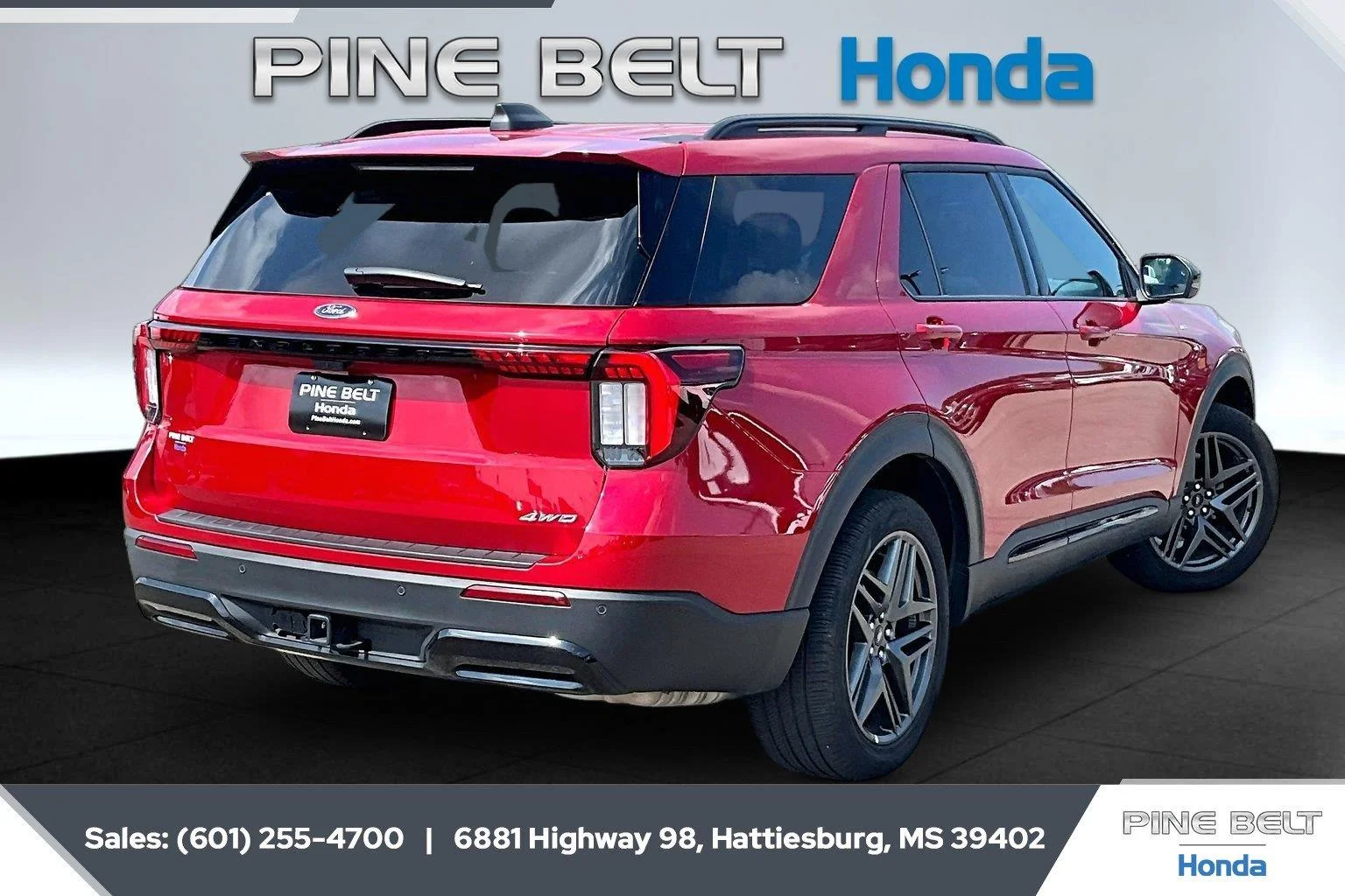 Used 2025 Rapid Red Metallic Tinted Clearcoat Ford ST-Line image 11