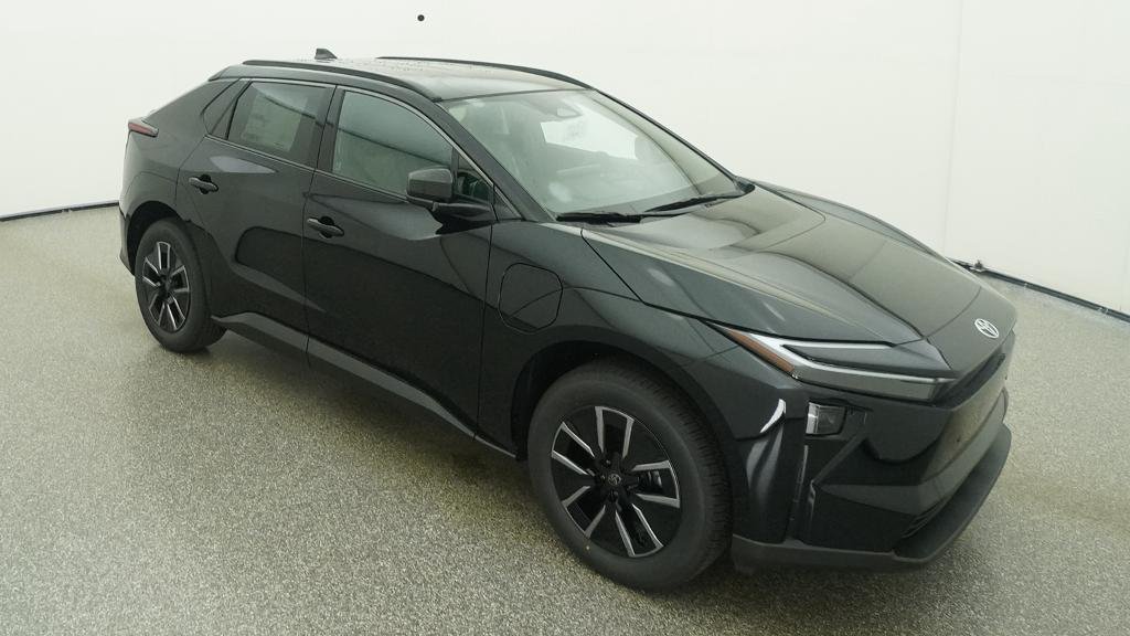 New 2026 Midnight Black Metallic Toyota XLE image 10