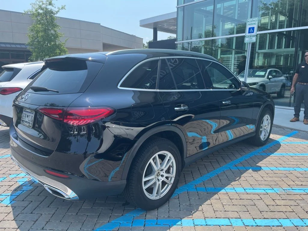 Certified Used 2025 Black Mercedes-Benz GLC 300 image 5
