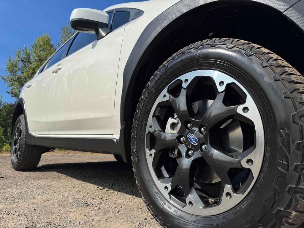 Used 2021 Crystal White Pearl Subaru Premium image 40