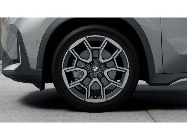 New 2026 Space Silver Metallic BMW xDrive28i image 7