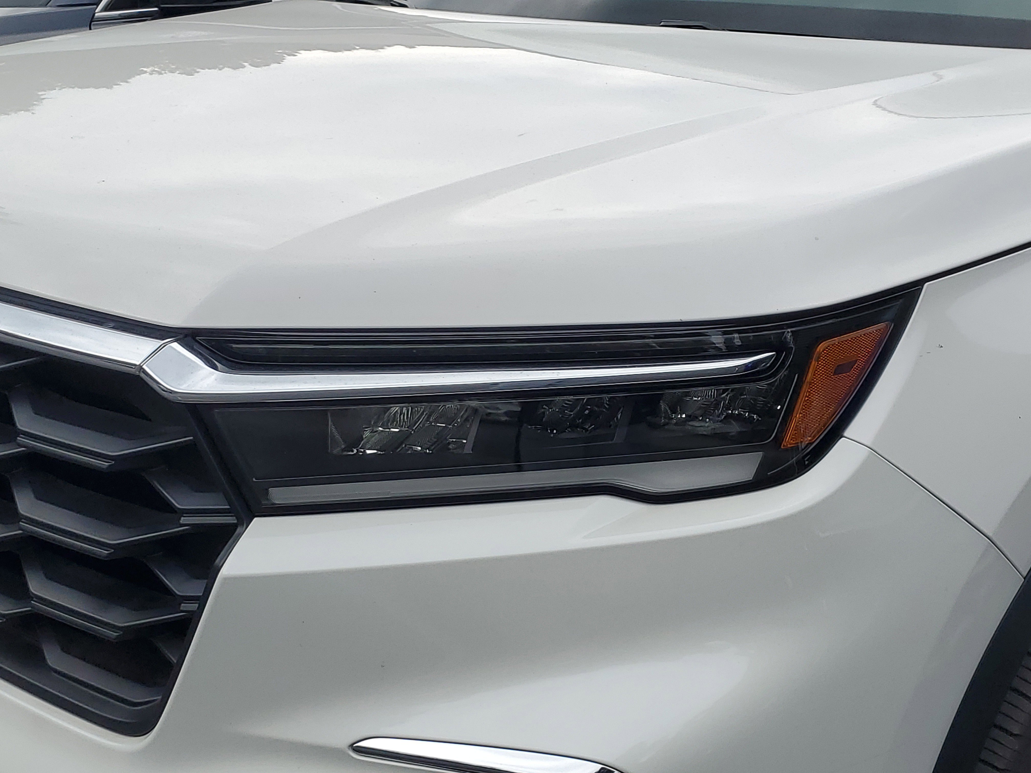 Used 2025 Platinum White Pearl Honda EX-L+ image 8