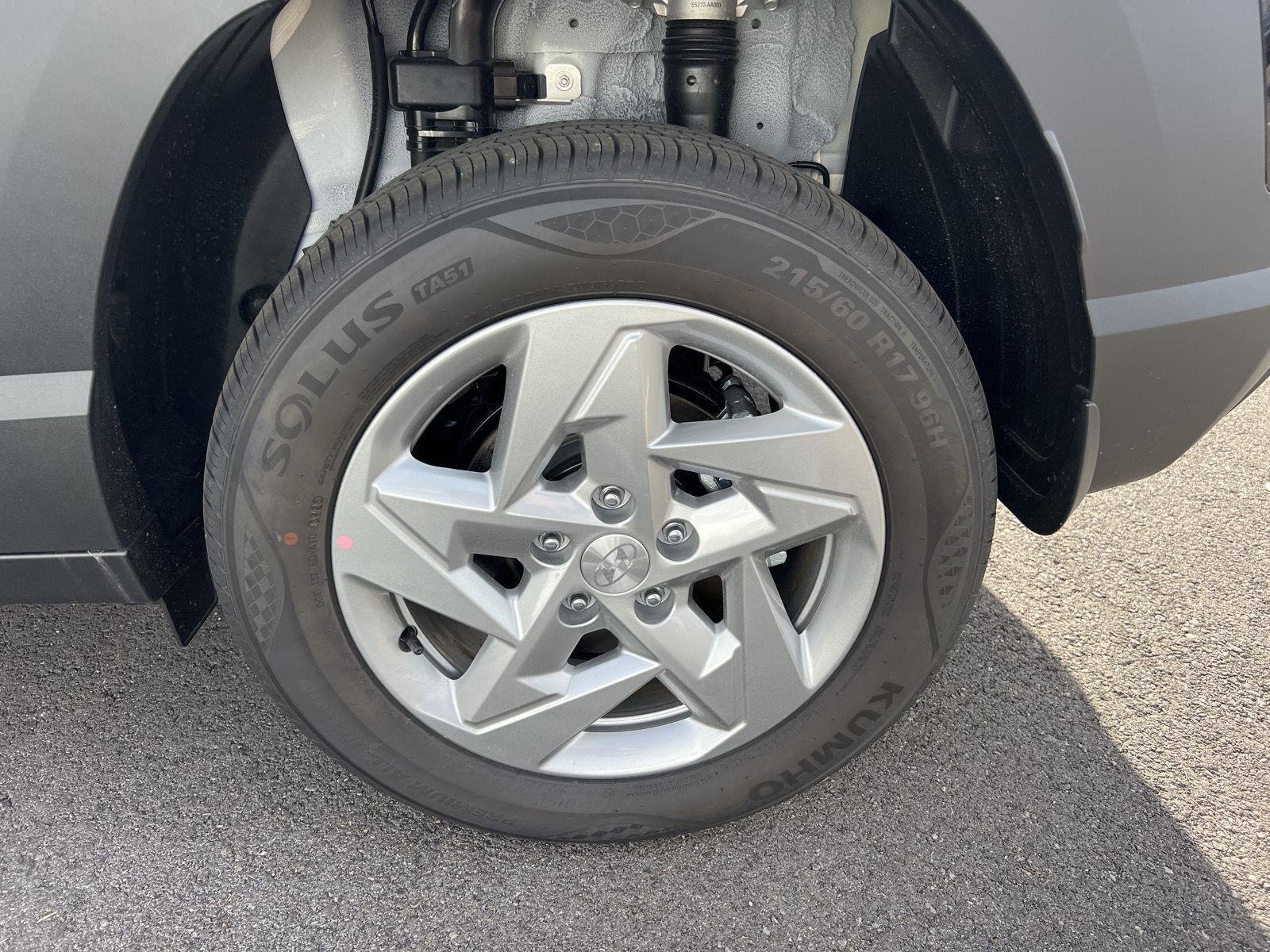 Certified Used 2026 Atlas White Hyundai SE image 4