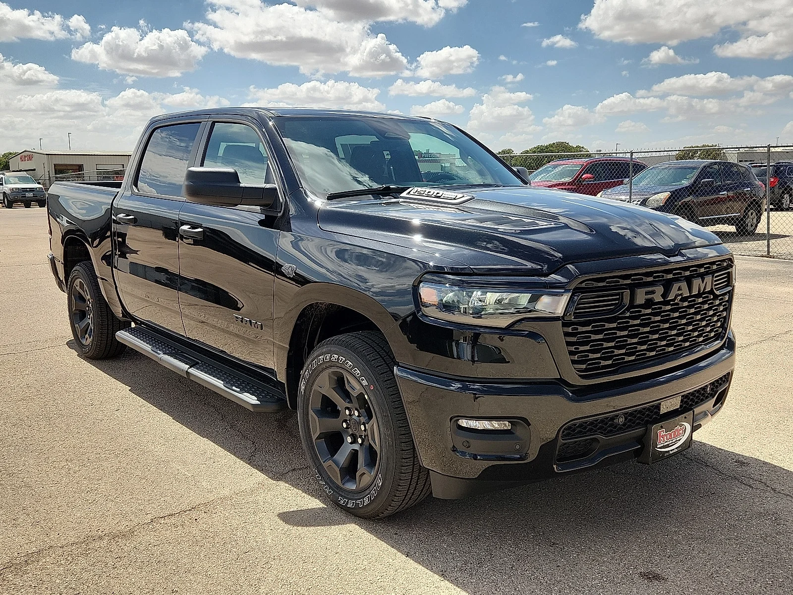 New 2027 Diamond Black Crystal Pearl-Coat  Paint Ram EXPRESS CREW CAB 4X4 5