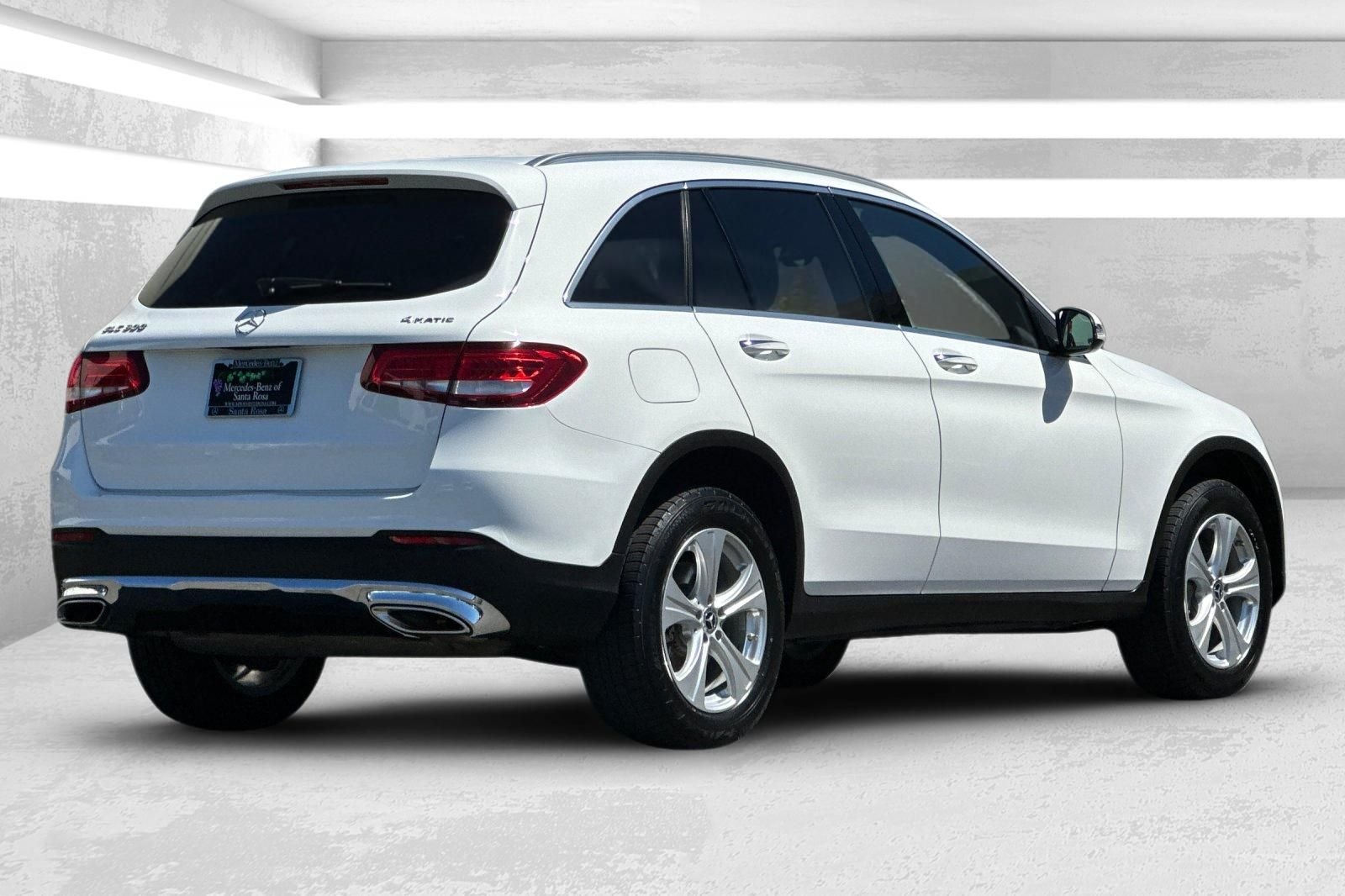 Used 2018 White Mercedes-Benz GLC 300 image 4