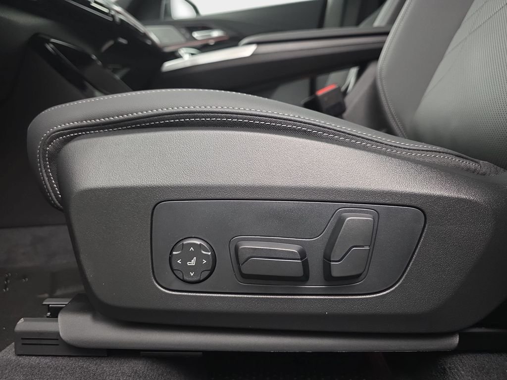 New 2026 Black Sapphire Metallic BMW xDrive28i image 28