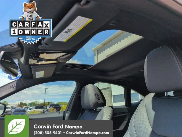 Used 2023 Alpine White BMW  image 22