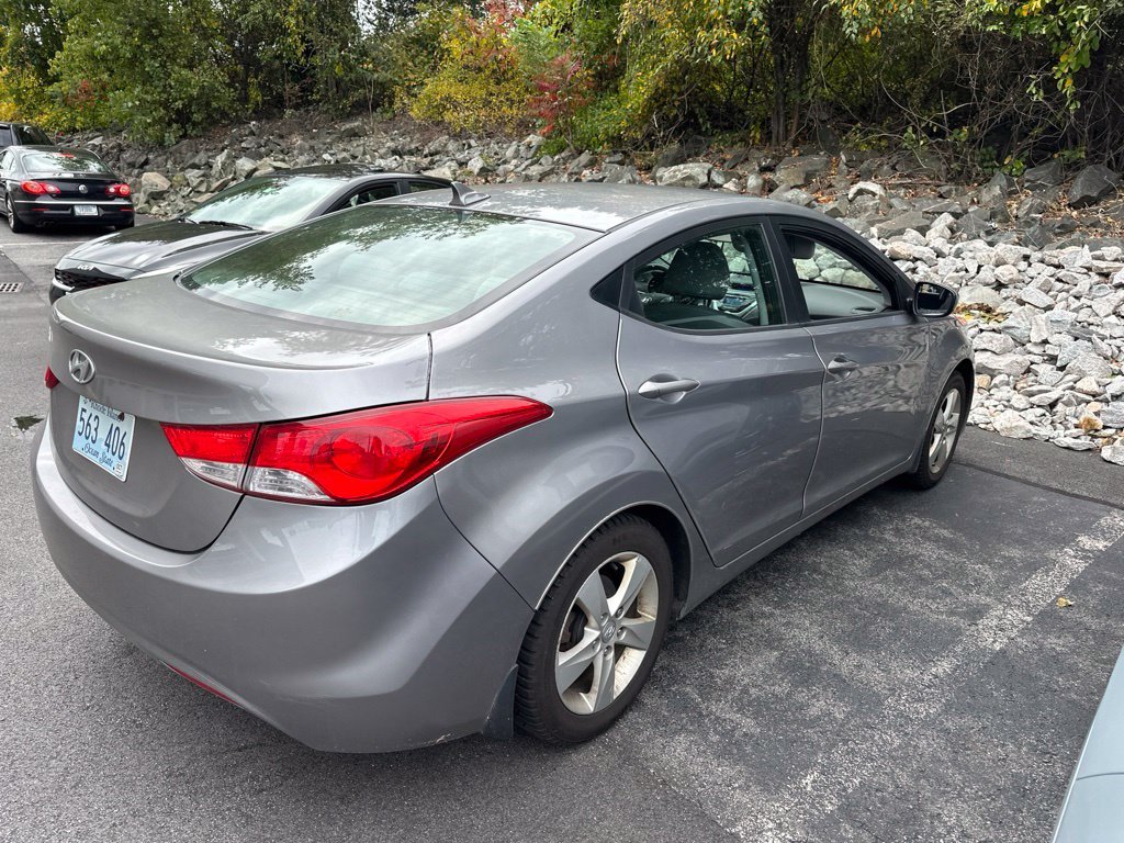 Used 2012 Gray Hyundai GLS image 4