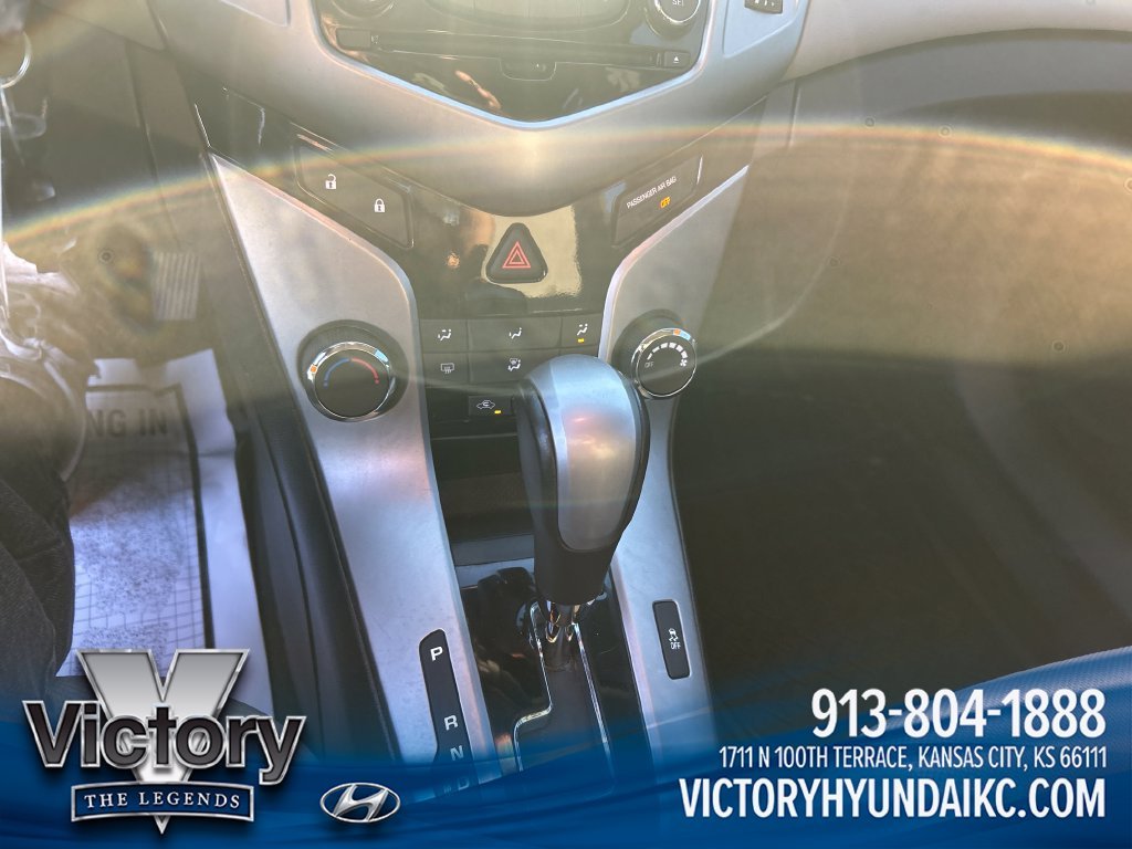 Used 2014 White Chevrolet 1LT image 21