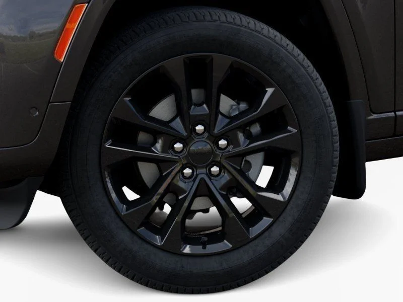 New 2026 Baltic Gray Metallic Clear-Coat Exterior Paint Jeep Limited Reserve image 9