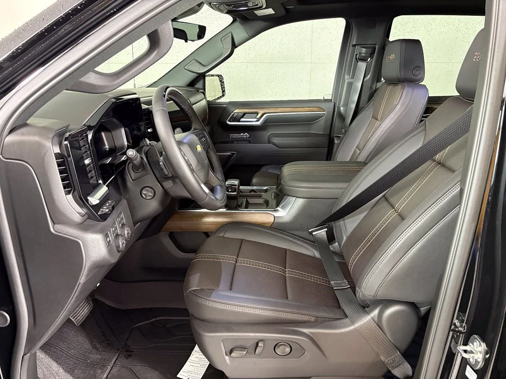 New 2026 Black Chevrolet High Country image 21