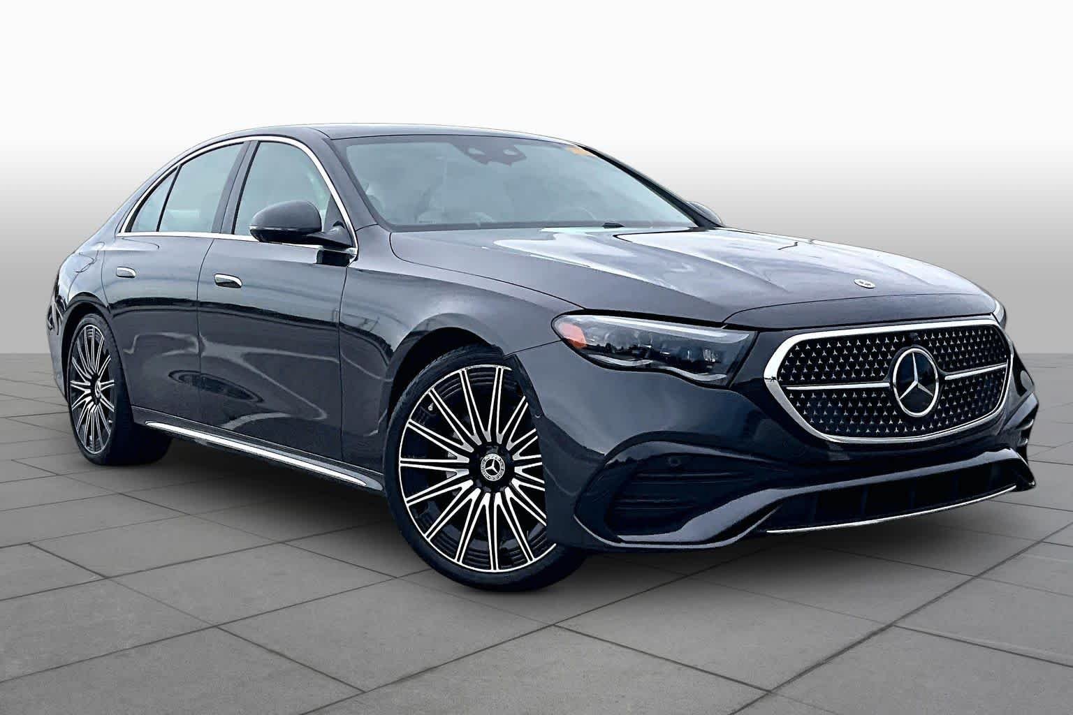 Used 2025 Graphite Grey Metallic Mercedes-Benz E 350 image 2