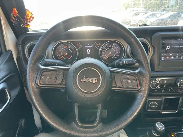 Used 2022 White Jeep Unlimited Sport image 15
