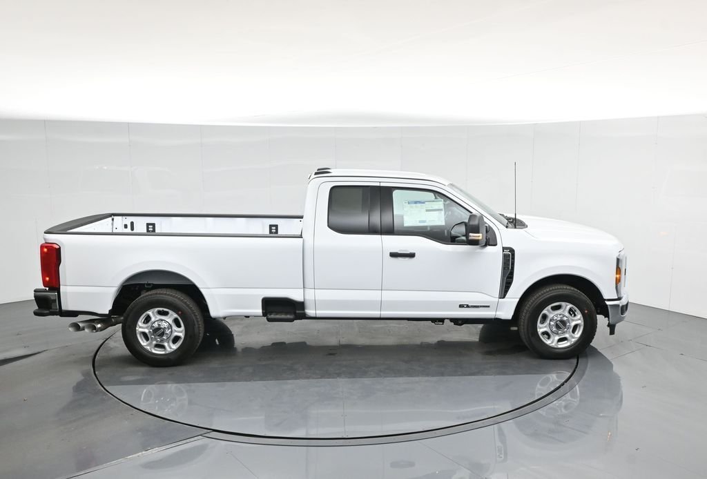 2026 Ford F-350 Super Duty XLT - Photo 42