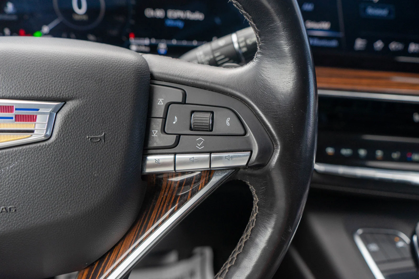 Used 2022 Black Cadillac Luxury image 27