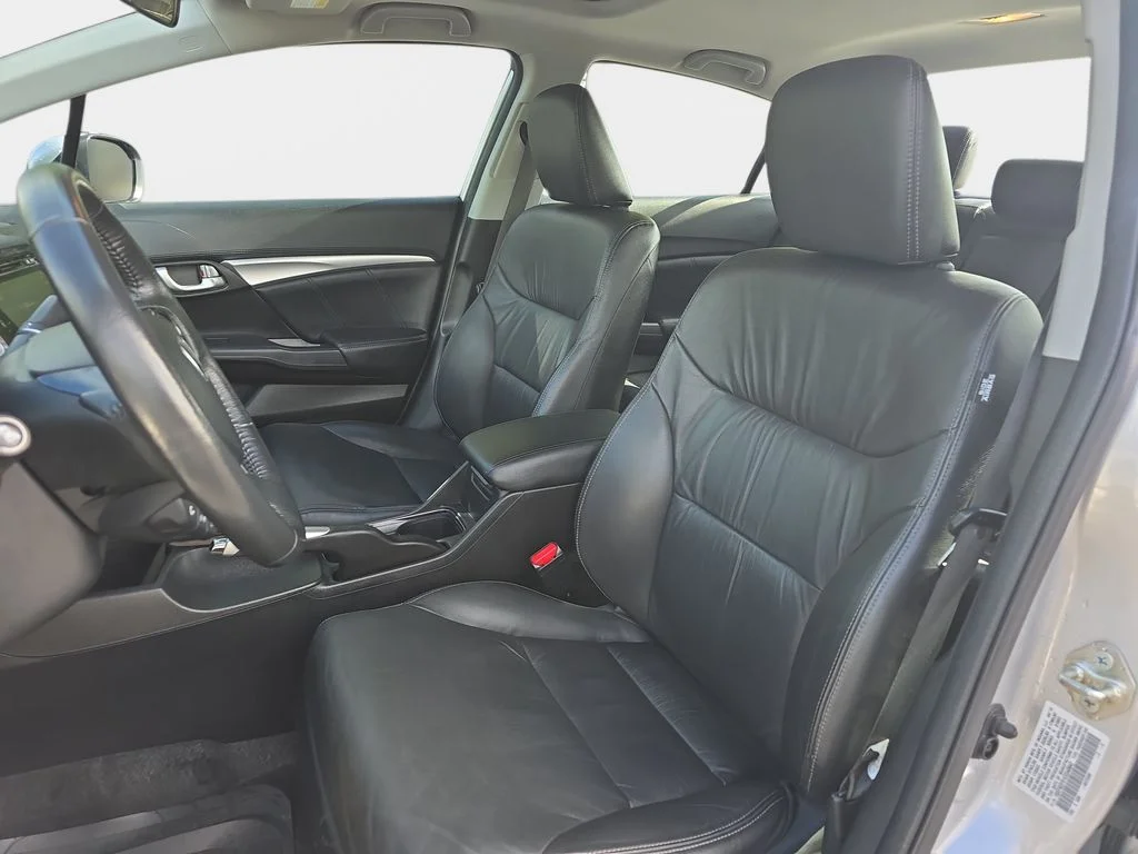 Used 2014  Honda EX-L image 17