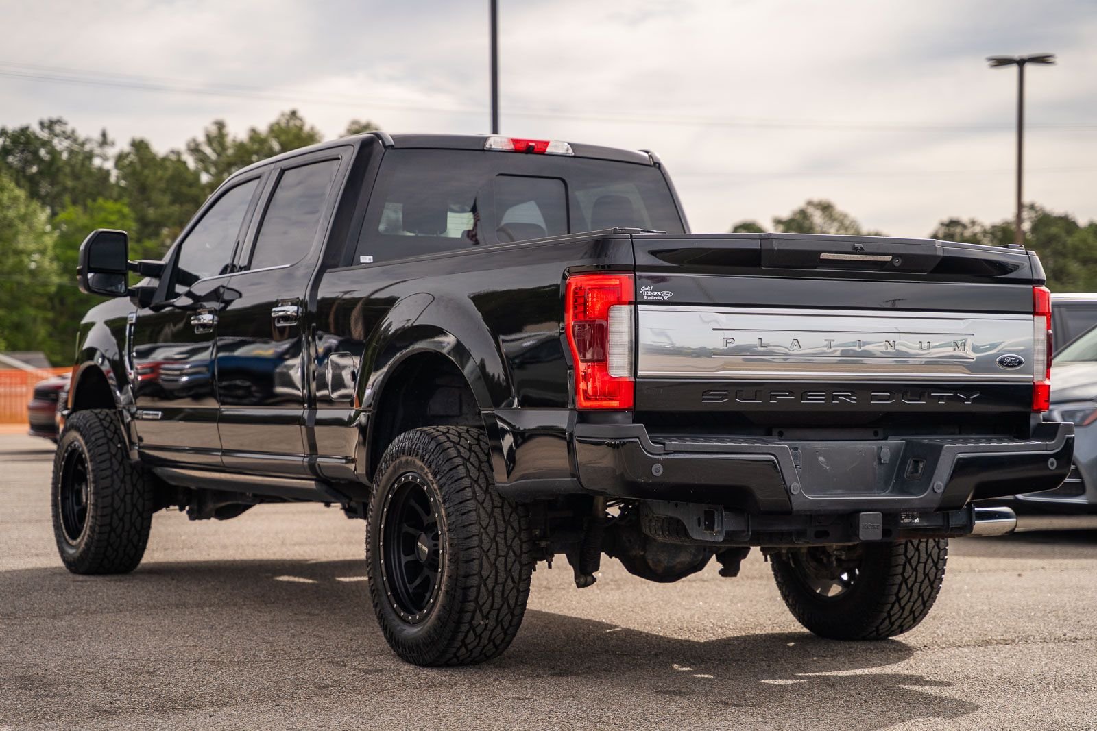 Used 2019 Black Ford Platinum image 5