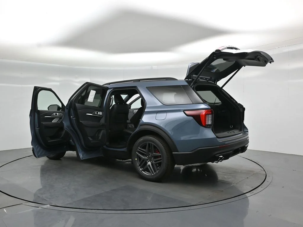 New 2026 Vapor Blue Metallic Ford ST image 34