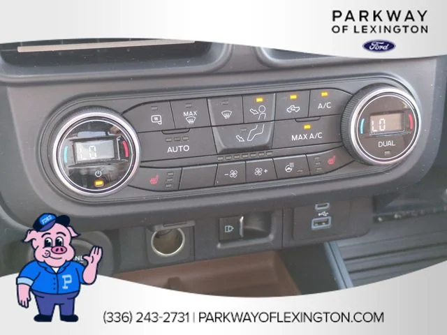 Used 2022 Red Ford Lariat image 24