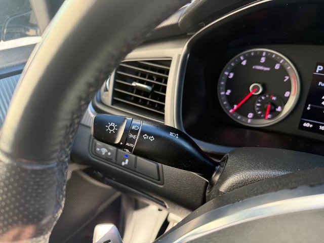 Used 2018 Blue Hyundai Sport 2.0T image 13