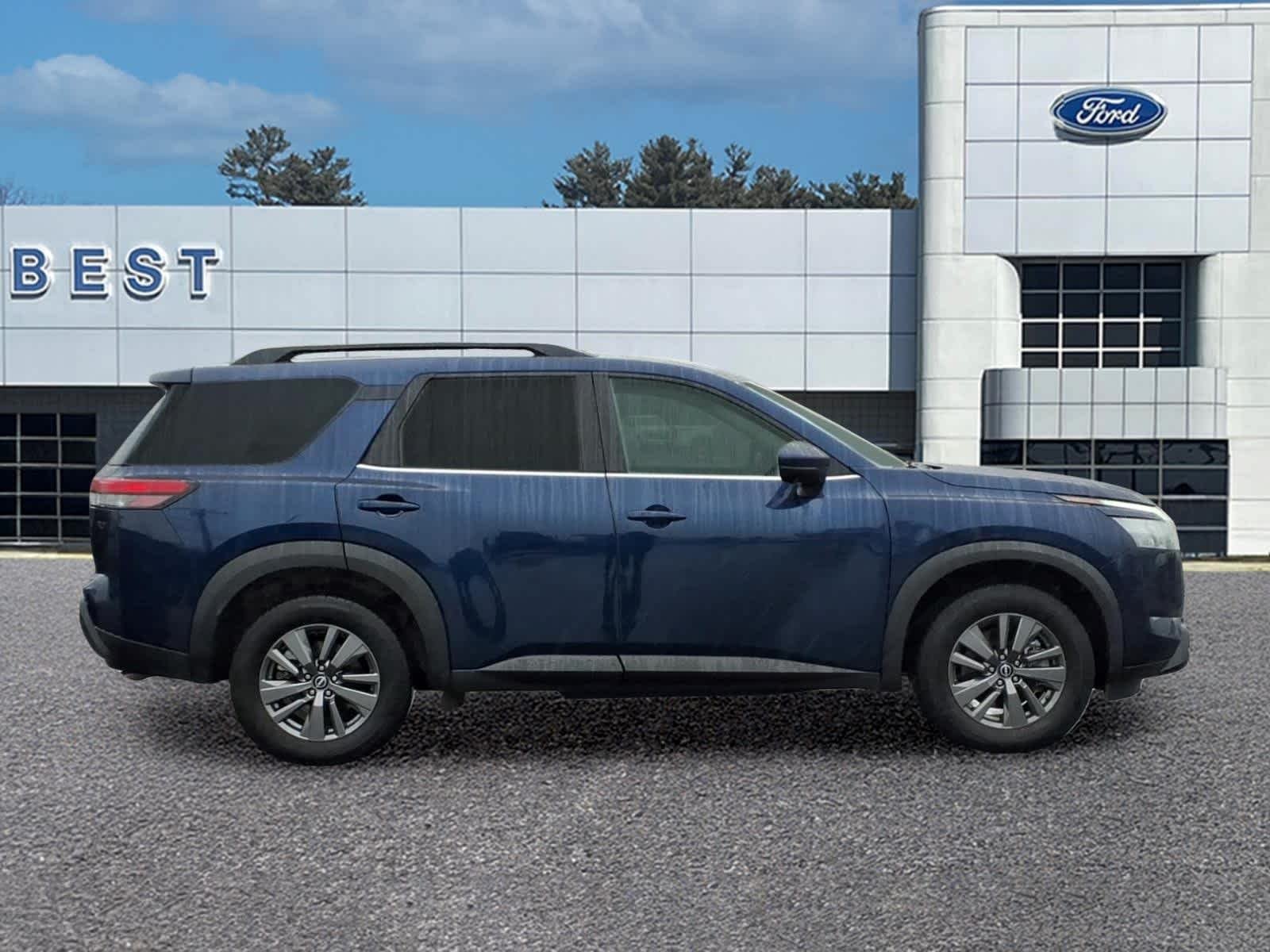 Used 2024 Deep Ocean Blue Pearl Nissan SV image 8
