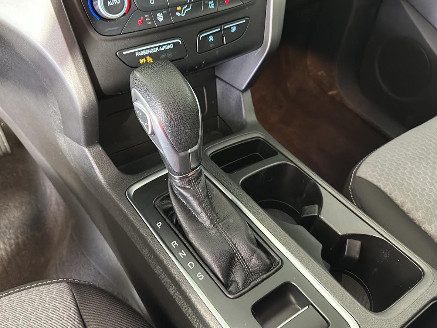 Used 2019 Agate Black Ford SE image 19