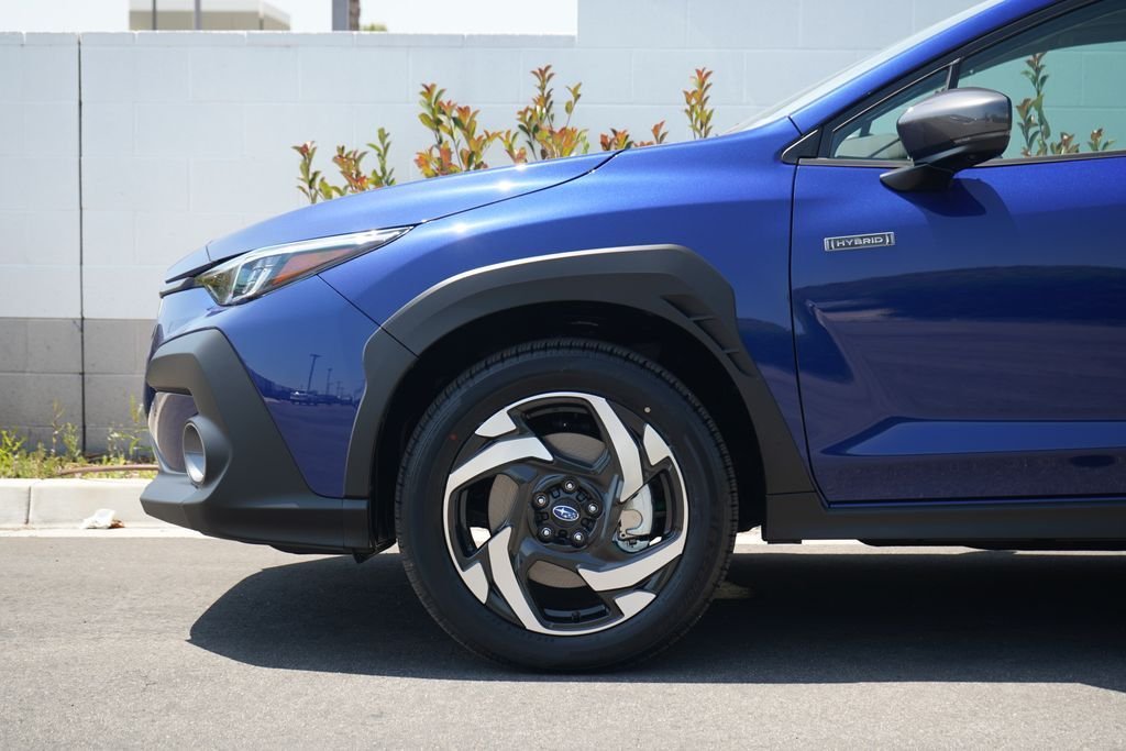 New 2026 SAPPHIRE BLUE PEARL Subaru Limited Hybrid image 2